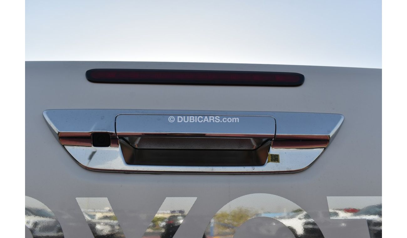 Toyota Hilux D/C P/up 4x4 2.7L Pet - A/T - 23YM (For Export)