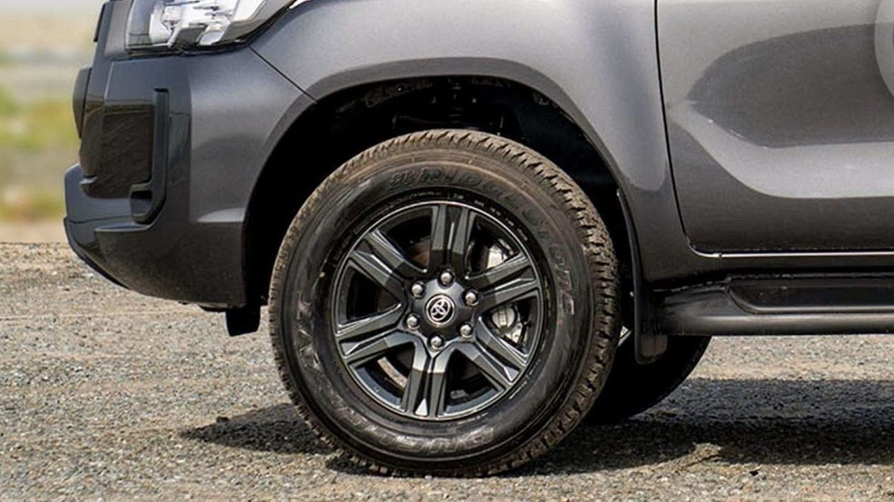 Toyota Hilux GL Toyota Hilux 2.4L Diesel AT 4x4 Mid Option 2025