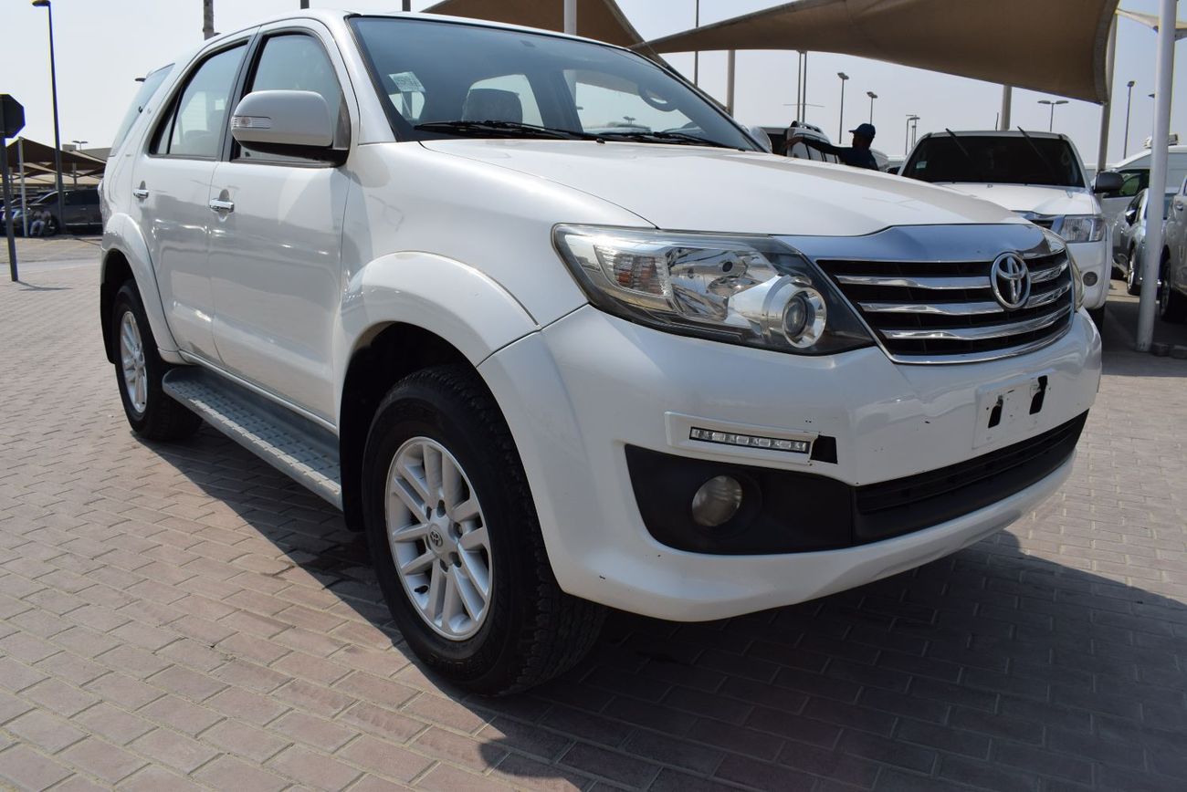 Toyota Fortuner Toyota Fortuner EXR 2.7L (160 HP), model:2015