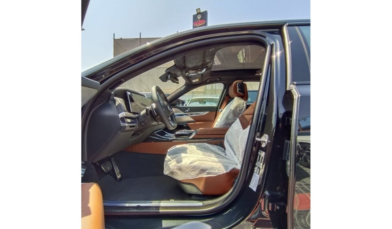 بي أم دبليو 740Li i M Sport 5 Years Warranty & Service 2023 GCC