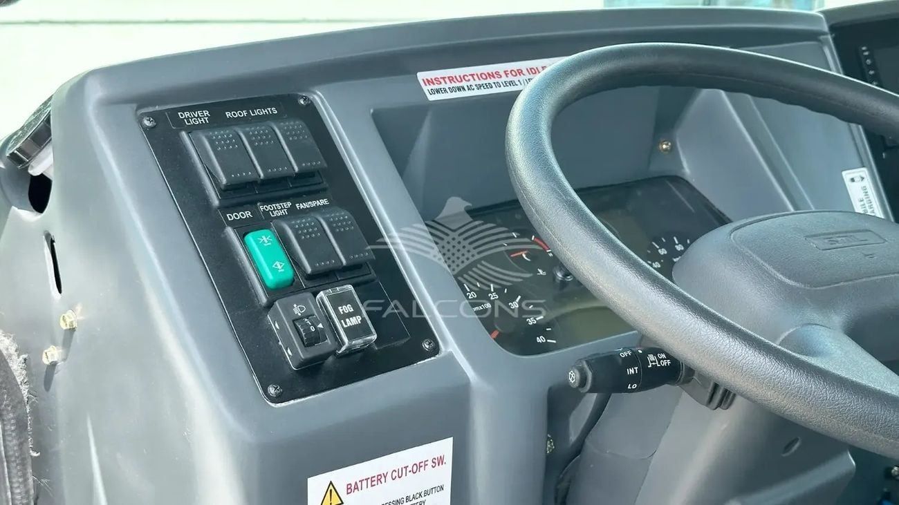 SML Isuzu S7 Bus  35-Seater AC Diesel Bus 3.5L MT LHD