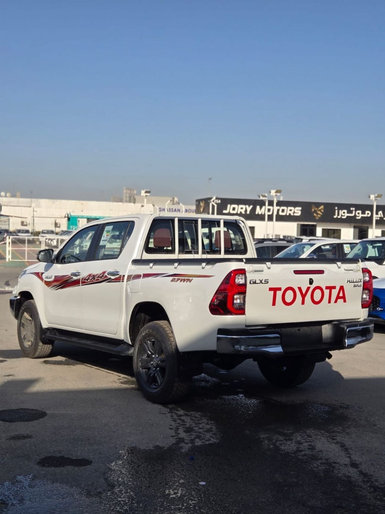 Toyota Hilux GLX 2.7L PETROL M/T DOUBLE CABIN FULL OPTION PICKUP WITHOUT PUSH START