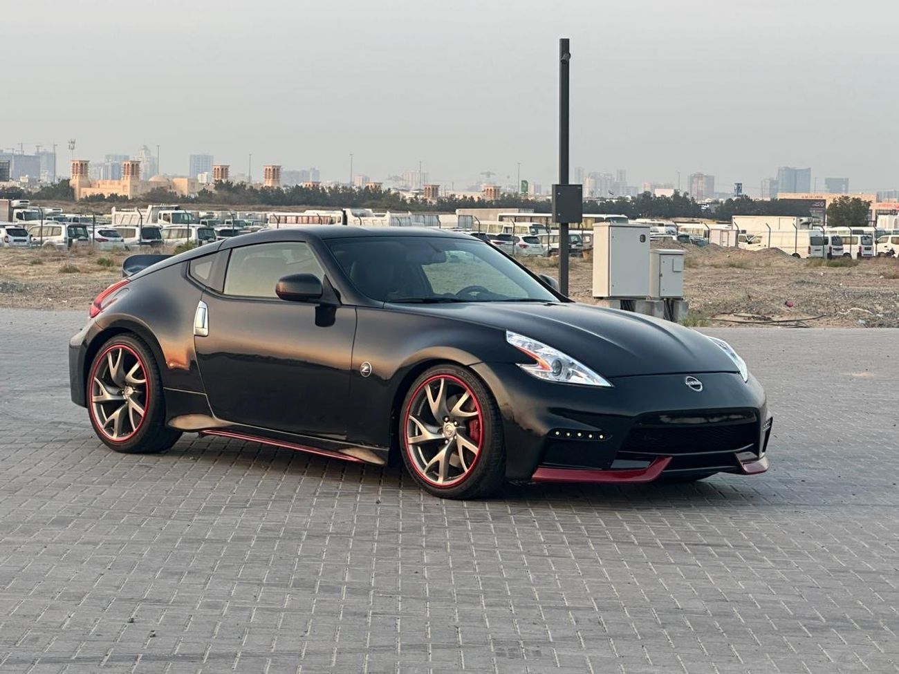 Nissan Z