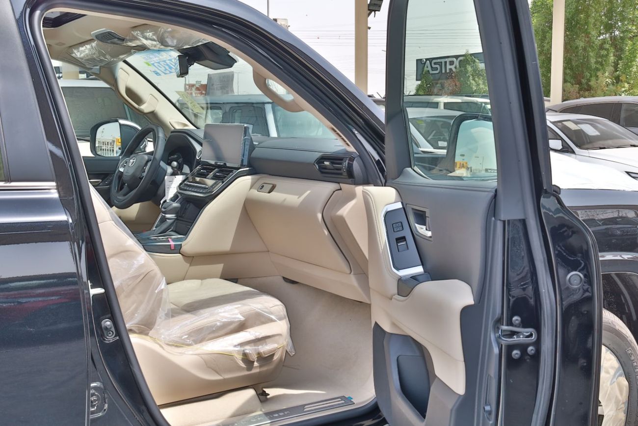 Toyota Land Cruiser TOYOTA LAND CRUISER VXR 3.5L HYBRID A/T 4WD GCC