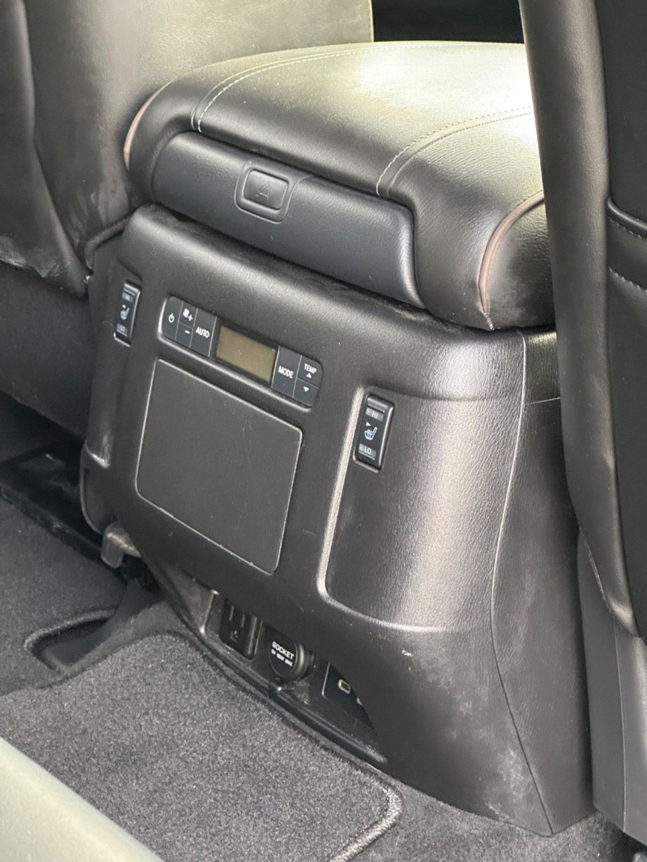 Nissan Armada Platinum Full Option