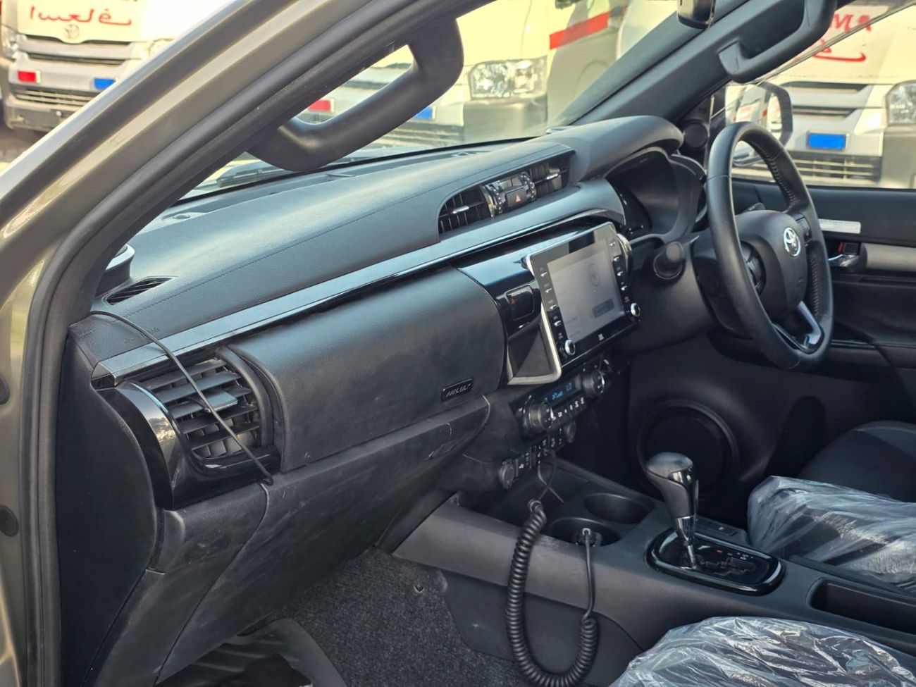 Toyota Hilux DIESEL HILUX ROGUE ,2.8L ,RIGHT HAND HAND DRIVE ,AUTO TRANSMISSION