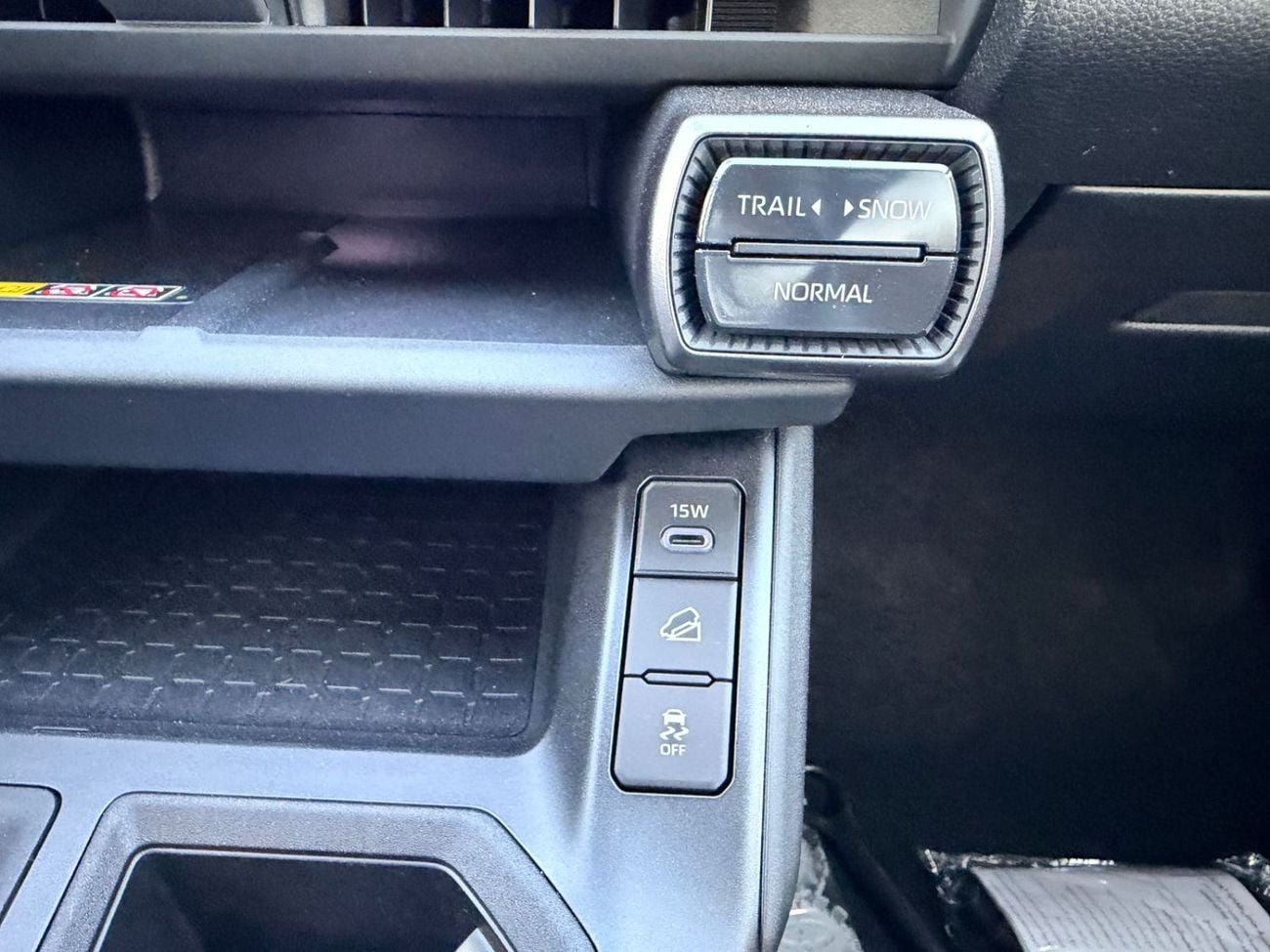 Toyota RAV4 Toyota Rav4 2026 2.5L Hybrid petrol Gcc saudi spec XSE Black edition 360⁰camera Bluetooth system cru