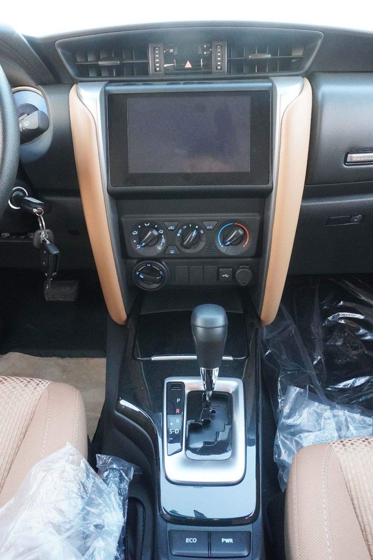 Toyota Fortuner 2025 MODEL TOYOTA-FORTUNER 2.4 DSL