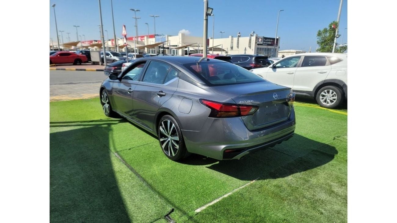 Nissan Altima Sport 2020 Nissan Altima, SR