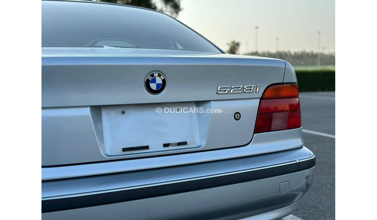 BMW 528i BMW 528I JAPAN V6  PERFECT CONDITION