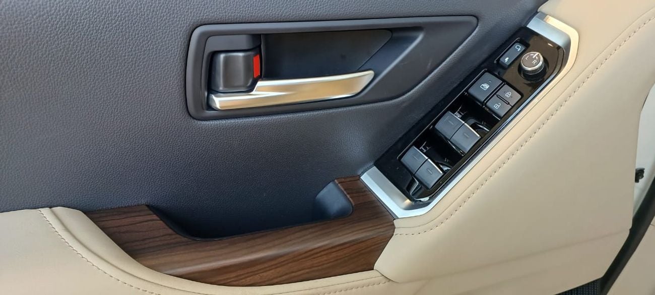 تويوتا لاند كروزر 3.5 GXR HYBRID