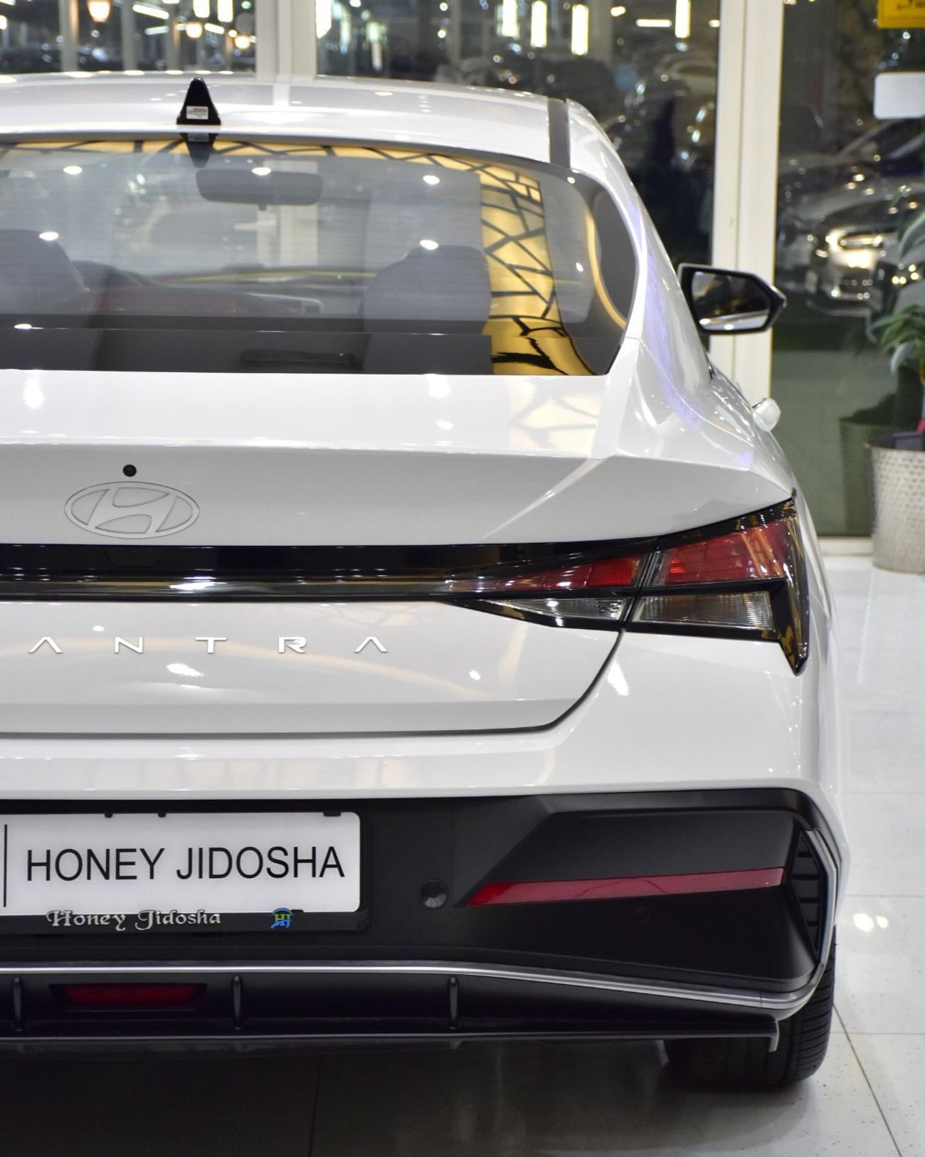 Hyundai Elantra EXCELLENT DEAL for our Hyundai Elantra ( 2025 Model ) in White Color Chinese Specs