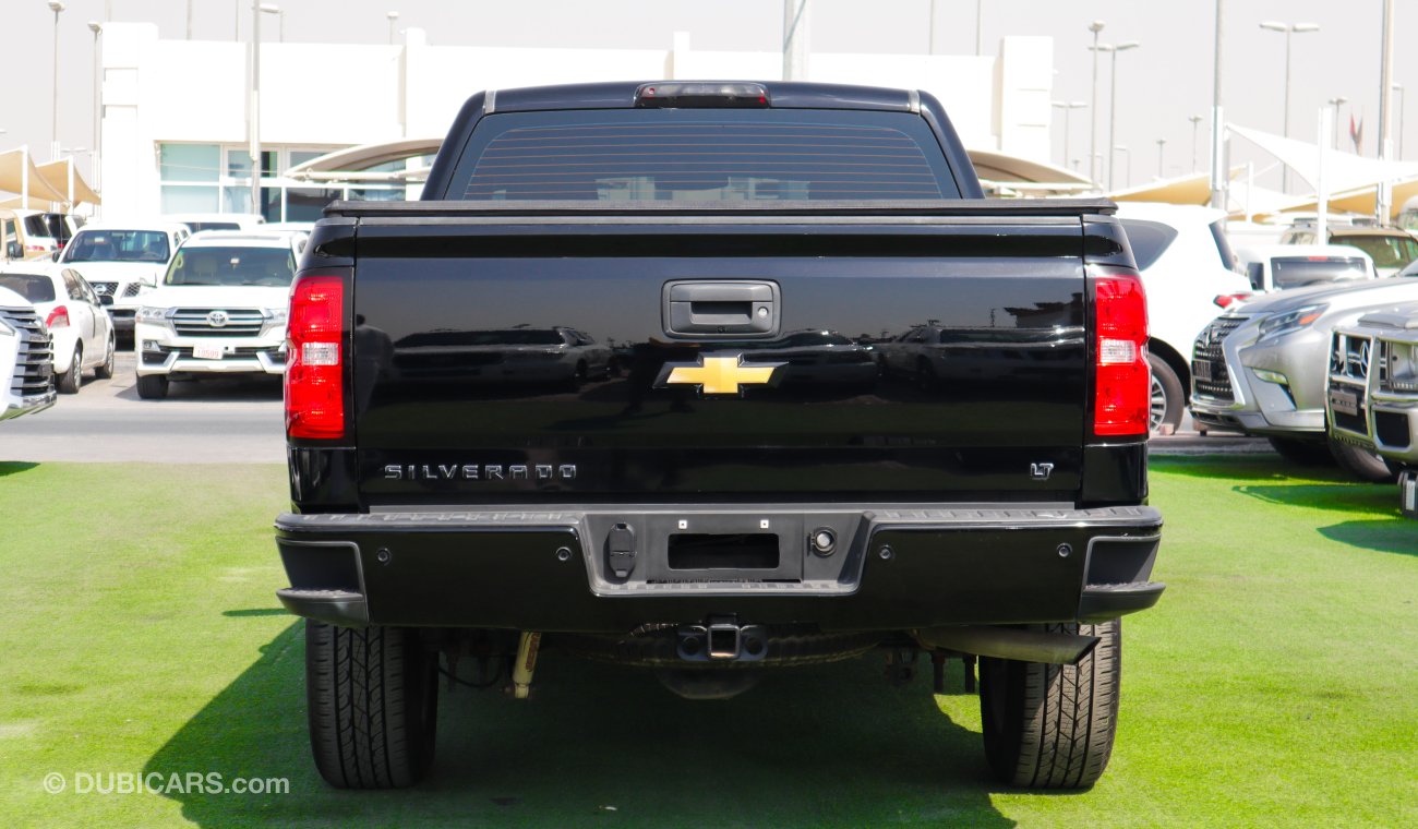 Chevrolet Silverado Black edition