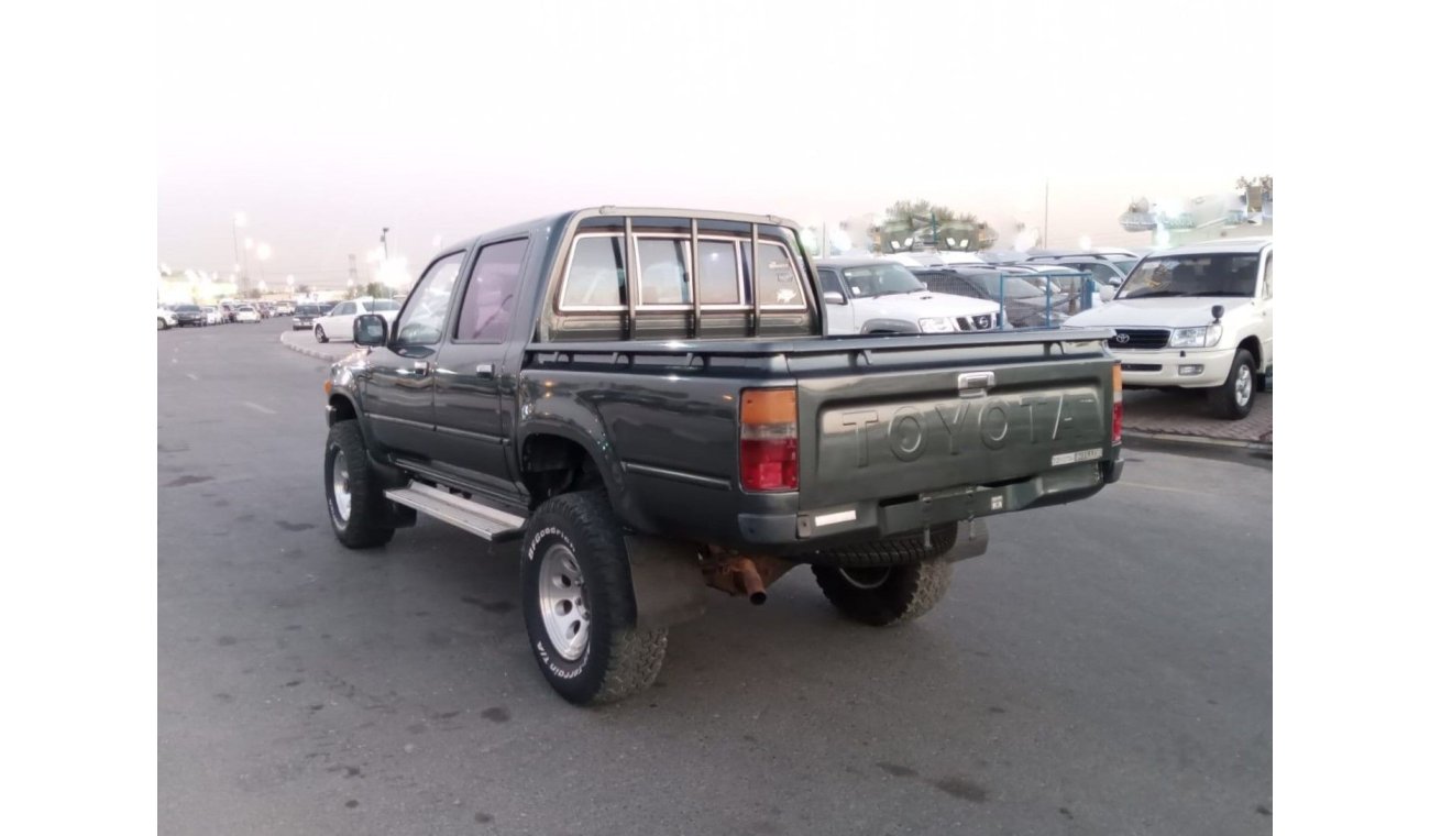 تويوتا هيلوكس TOYOTA HILUX PICK UP RIGHT HAND DRIVE (PM972)