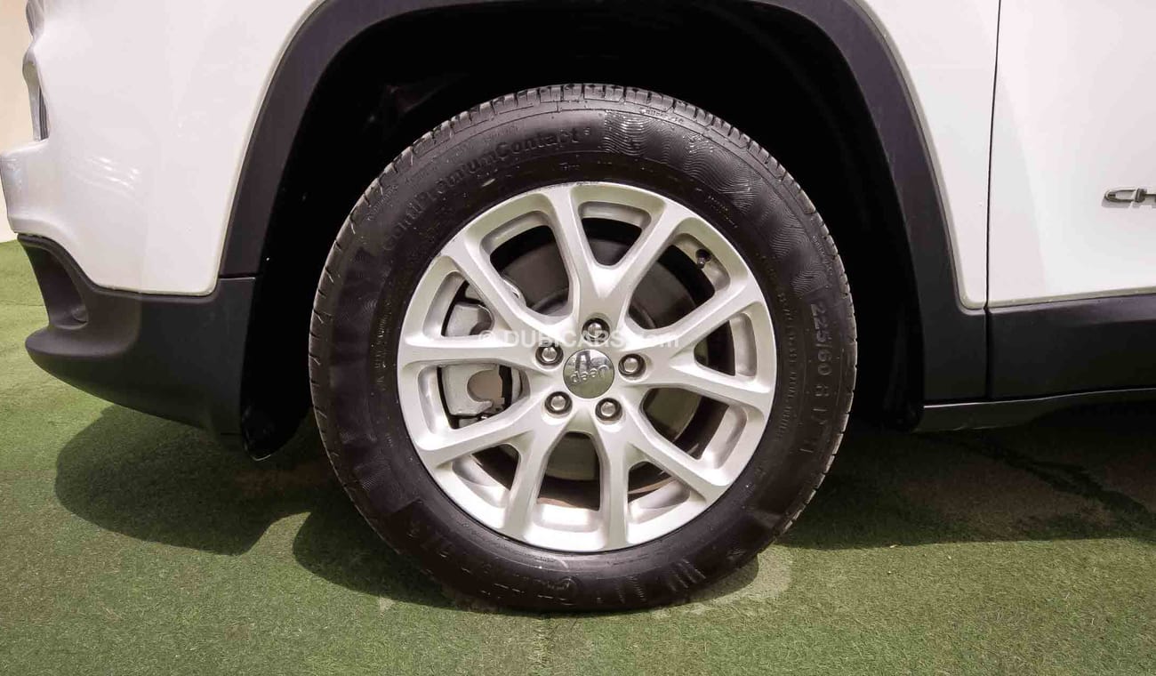 Jeep Cherokee AGENCY WARRANTY FULL SERVICE HISTORY GCC