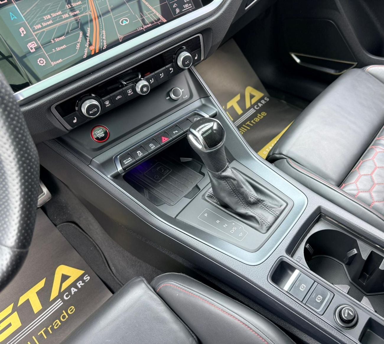 Audi RSQ3 2021 Audi RSQ3, Warranty, Carbon Fiber Interior, Fully Loaded, Excellent Condition, GCC