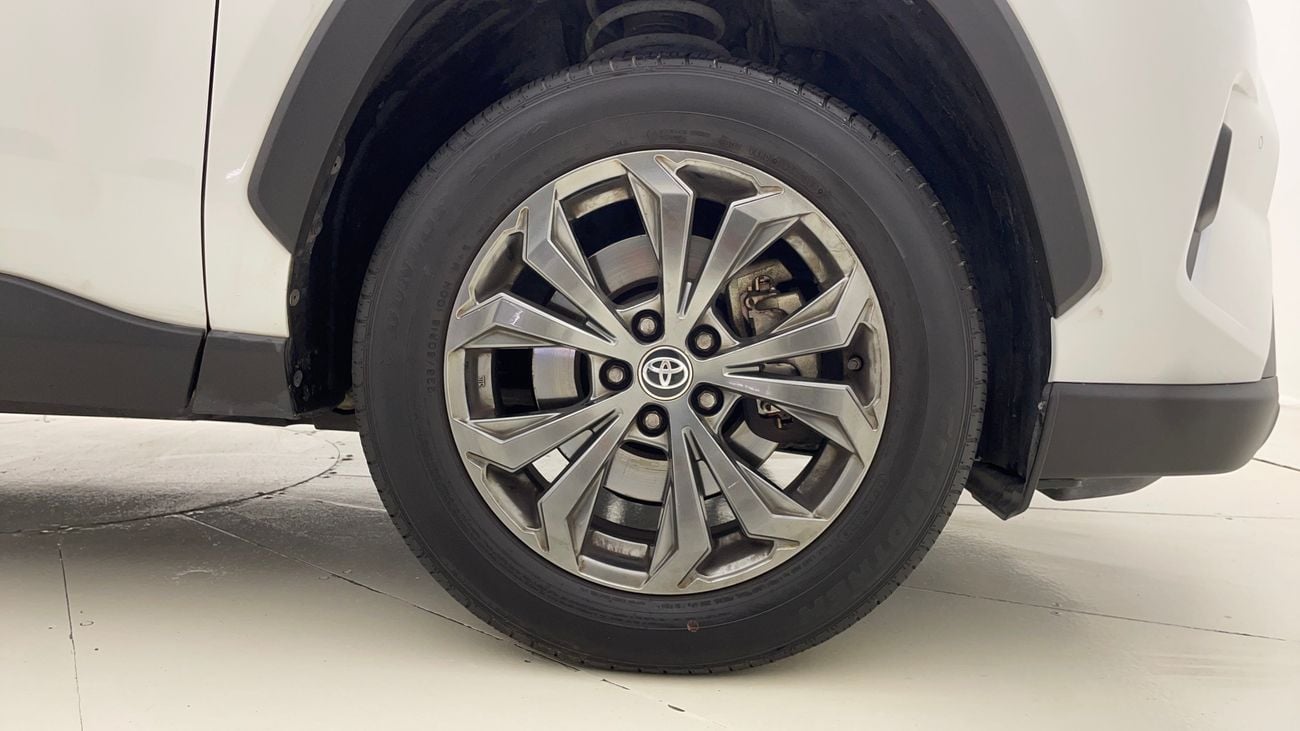 تويوتا راف ٤ VX 2.5 | بدون دفعة مقدمة | اختبار القيادة في المنزل