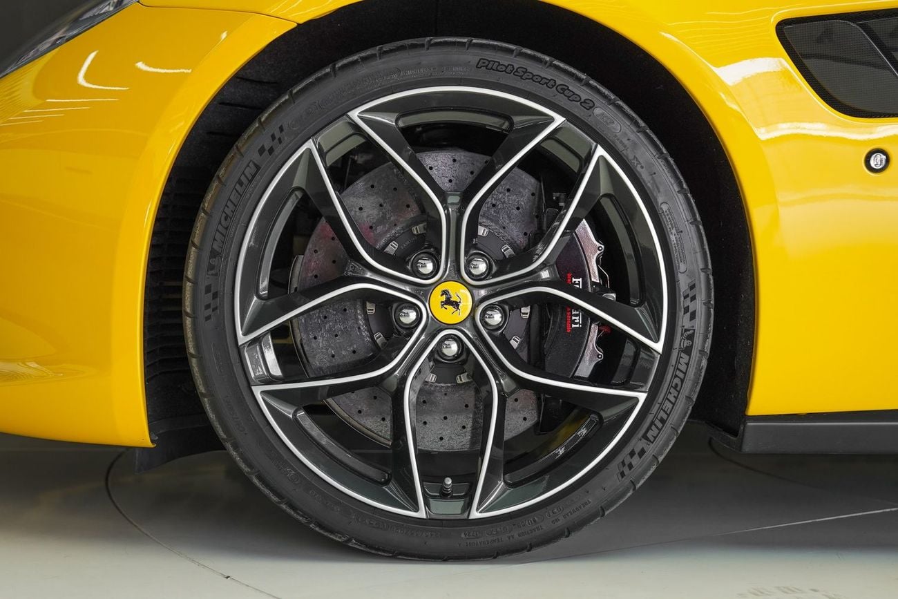 فيراري جي تي سي 4  لوسو T V8