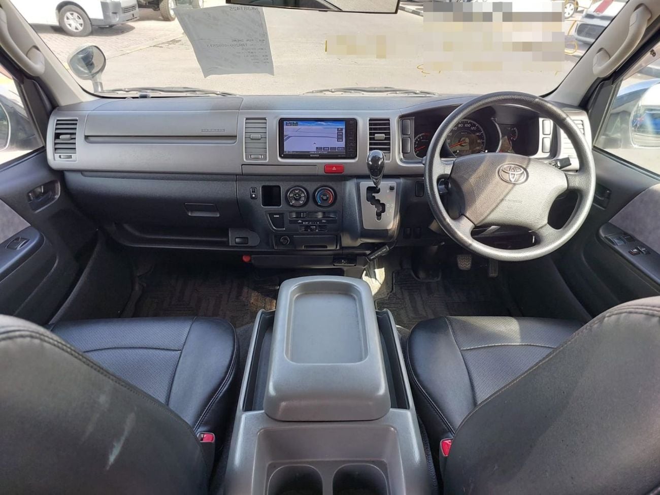 تويوتا هاياس TOYOTA HIACE VAN RHD 2004 MODEL 2.0 L PETROL AUTOMATIC(PM02513)