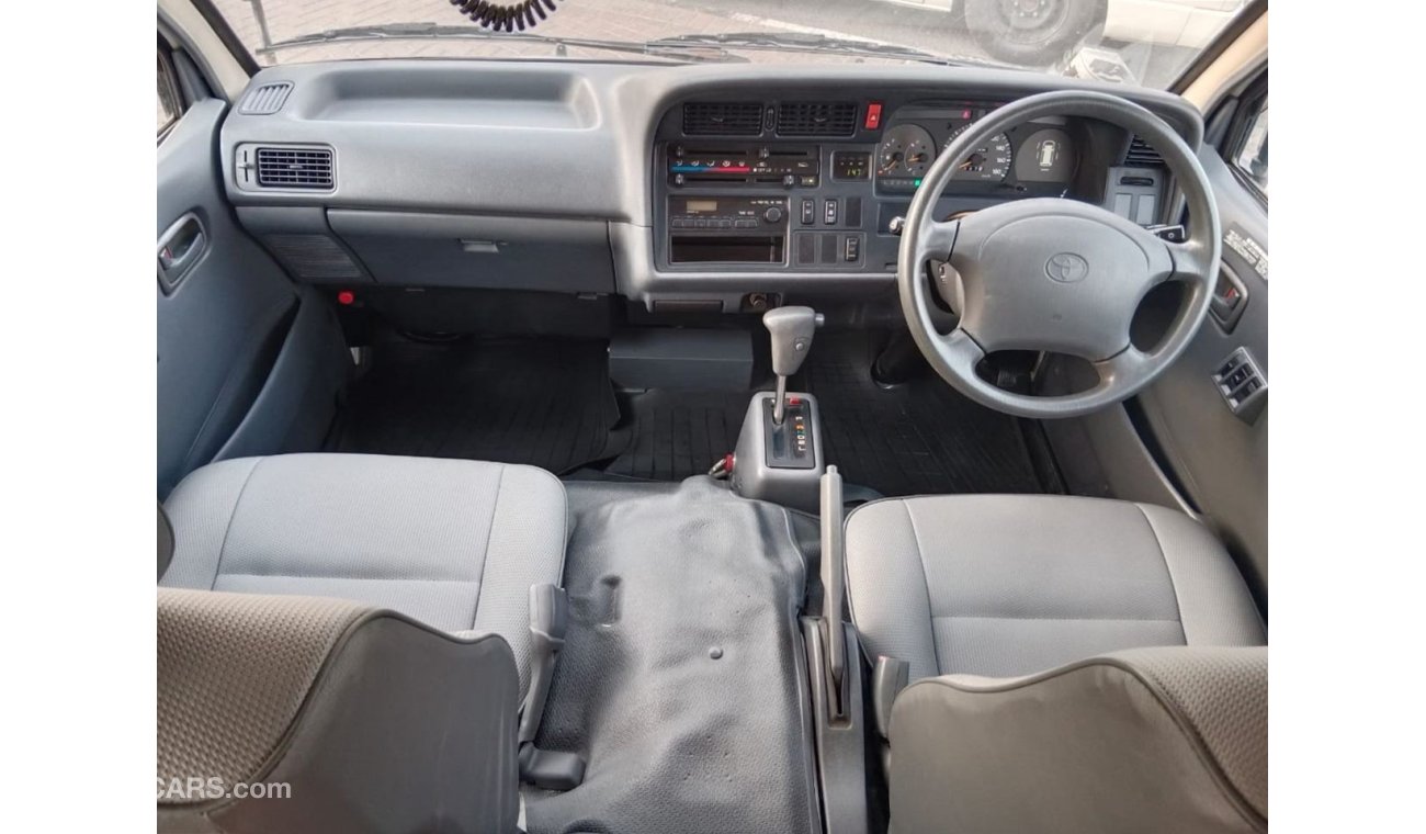 تويوتا هاياس TOYOTA HIACE AMBULANCE RIGHT HAND DRIVE  (PM1534)