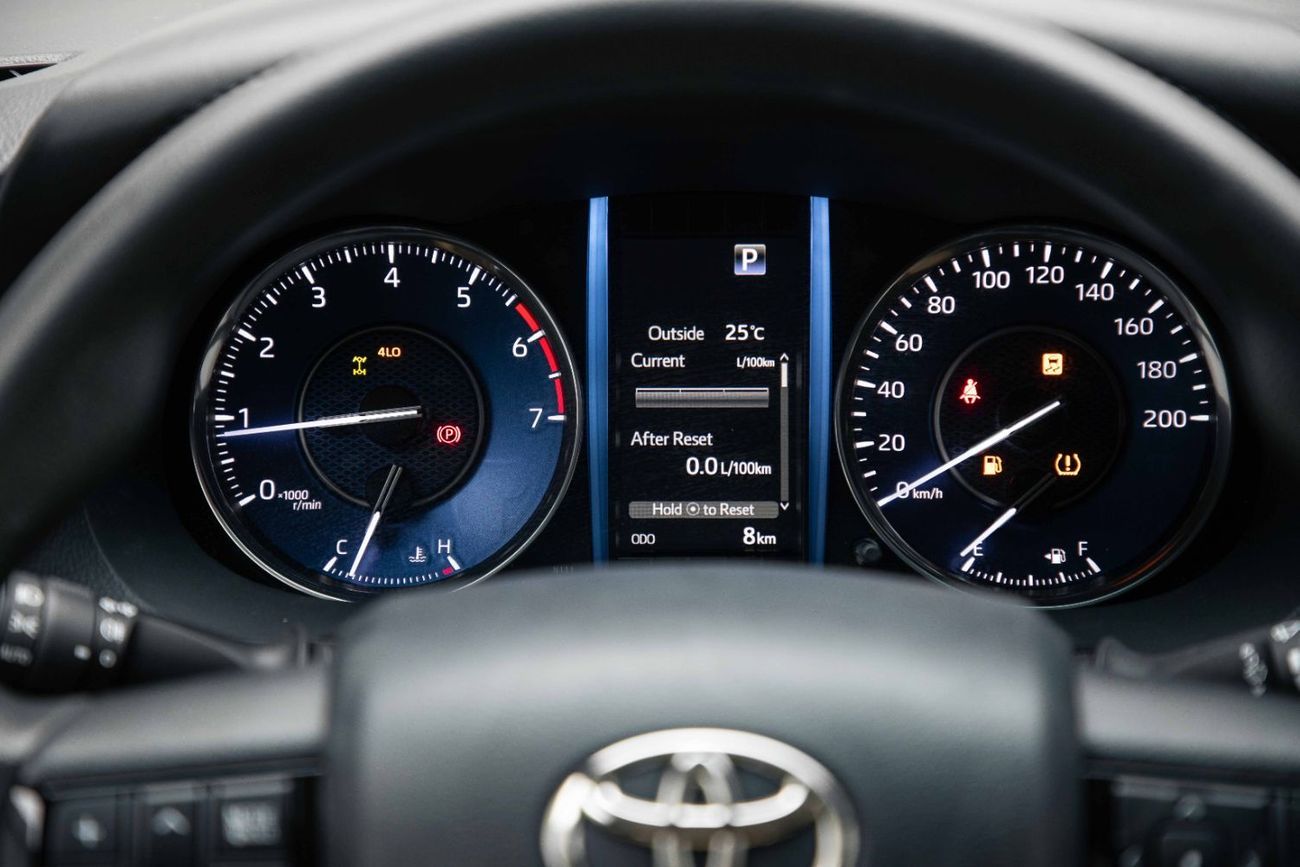 Toyota Fortuner 2.7L - Platinum White Pearl Inside Quartz | Export Only