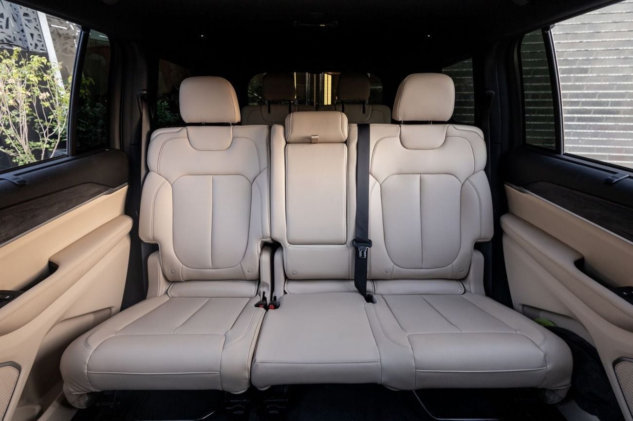 Jeep Grand Cherokee LIMITED PLUS Jeep Grand Cherokee Limited (LOW MILEAGE) 2024 GCC | Agency Warranty