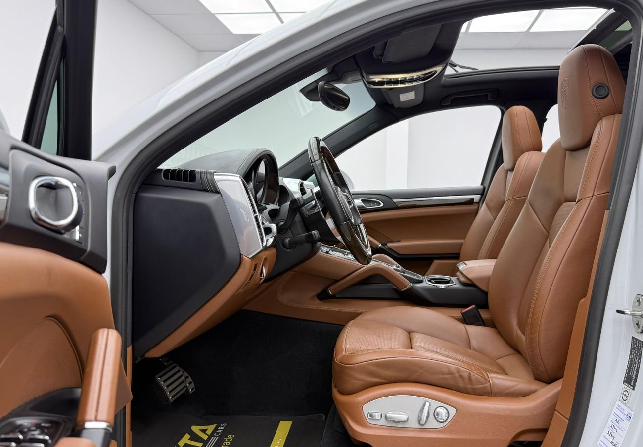 بورش كايان S Platinum Edition 3.6L 2017 Porsche Cayenne S Platinum Edition, Full Service History, GCC