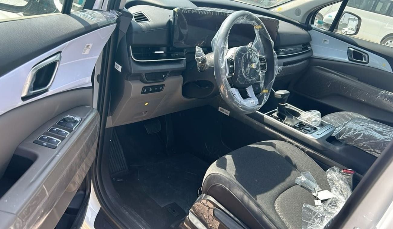 Kia Carnival 3.5L Petrol, Leather Seats, Big DVD Screen 2025MY