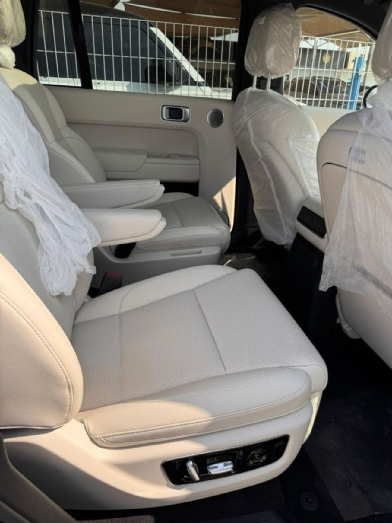 Li Auto L9 2024 LIXIANG L9 ULTRA WITH SIM SLOT  APPLICATION