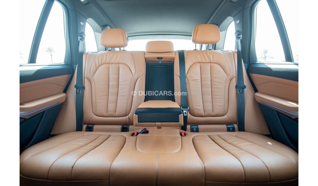 BMW X5 40i xDrive BMW X5 XDrive 40i  Panoramic Full Option 2019 GCC Service Contract  Under Warranty