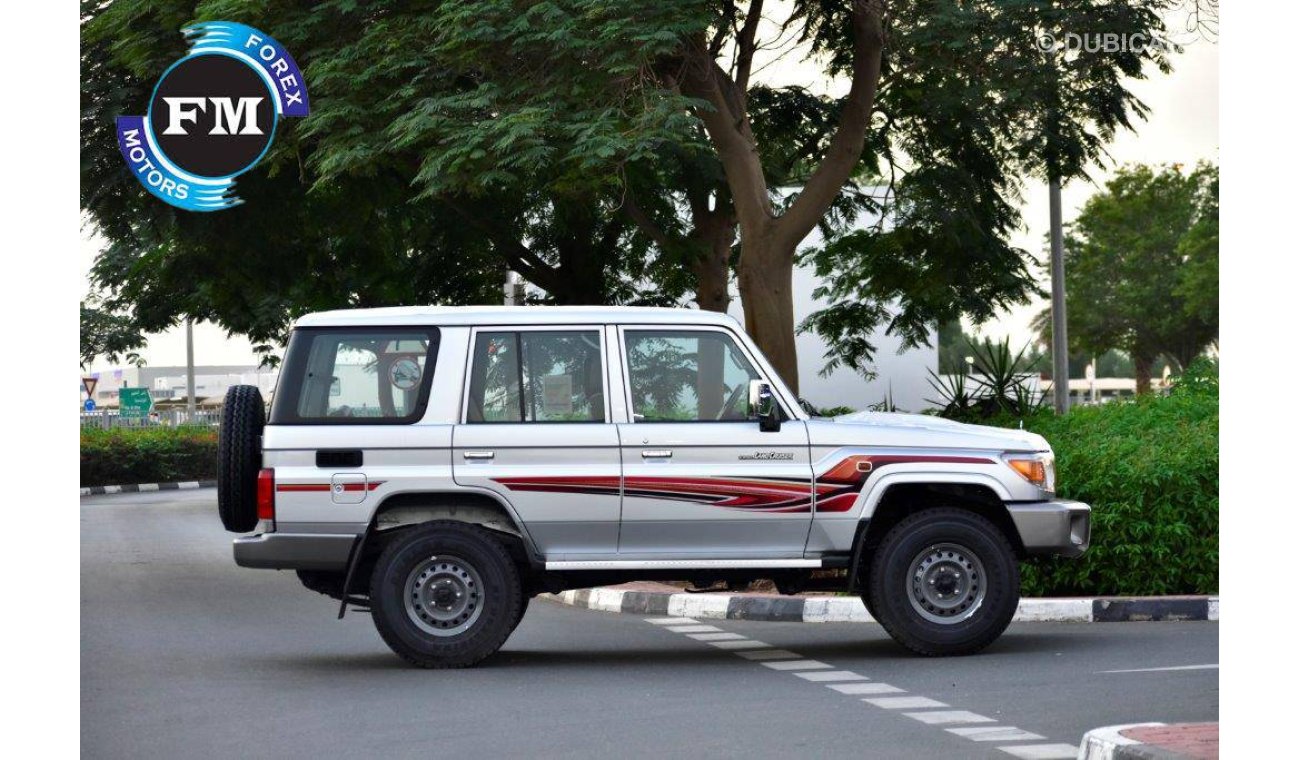 تويوتا لاند كروزر هارد توب 76 HARDTOP  LX V6 4.0L PETROL 4WD 6 SEAT MANUAL TRANSMISION WAGON