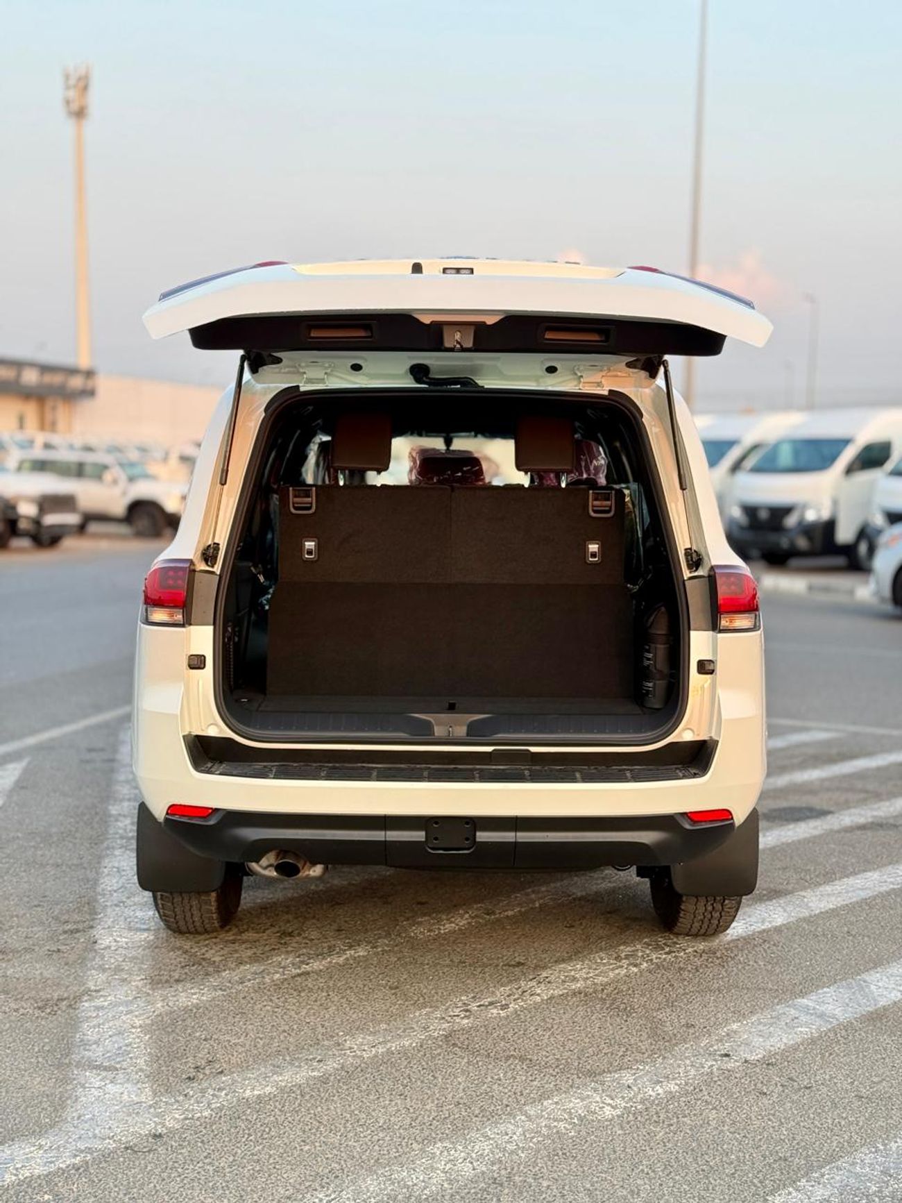 تويوتا لاند كروزر Toyota Land Cruiser GX 2025