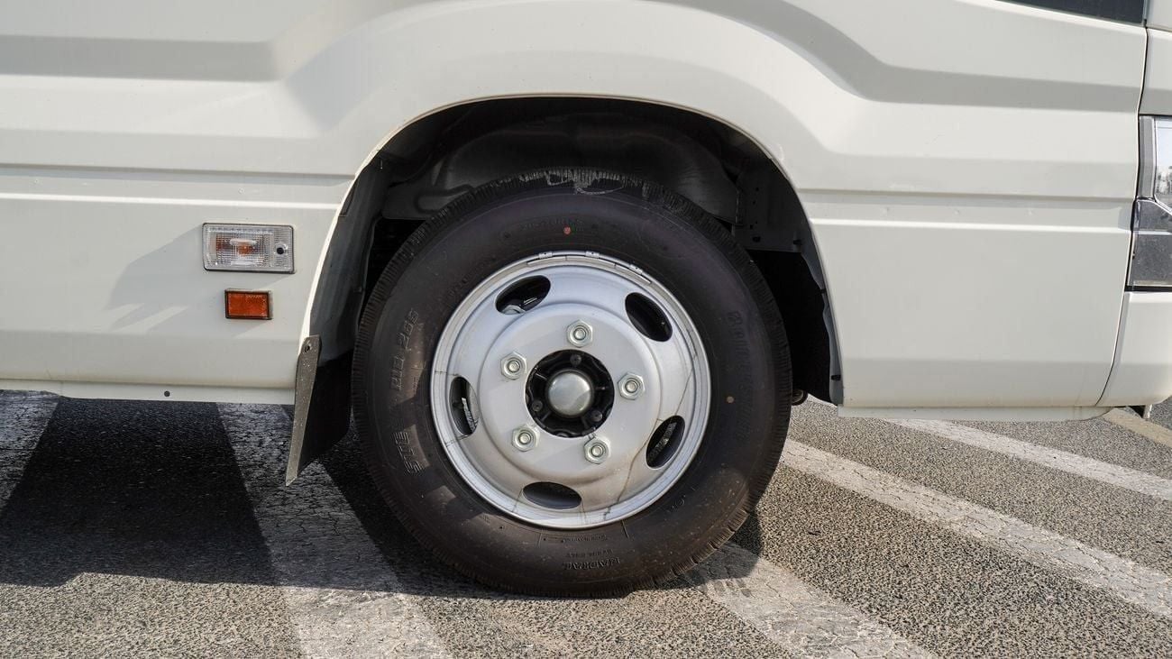 Toyota Coaster 2.7L (23-Seater)