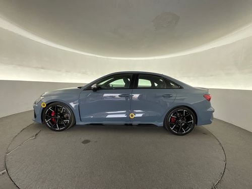 أودي RS3 TFSI quattro | شامل الضمان | 0 ﺪﻔﻋﺓ ﺃﻮﻟﻯ