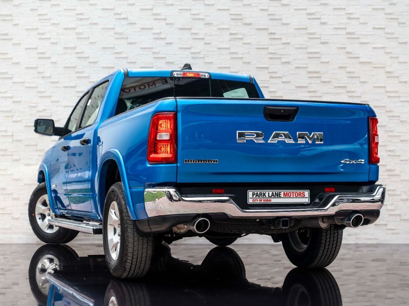 RAM 1500 Bighorn Crew Cab 5.7L