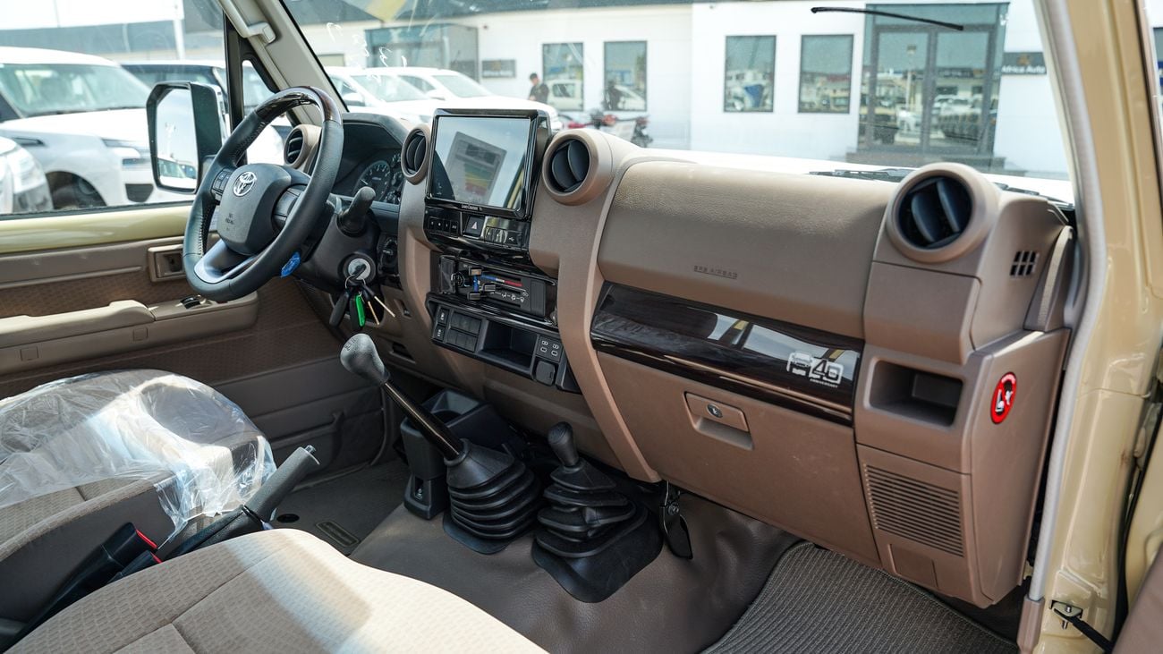 تويوتا لاند كروزر بيك آب