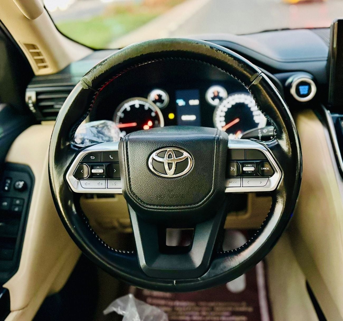Toyota Land Cruiser  Toyota Land Cruiser 4.0 model 2022 fuel petrol automatic transmission