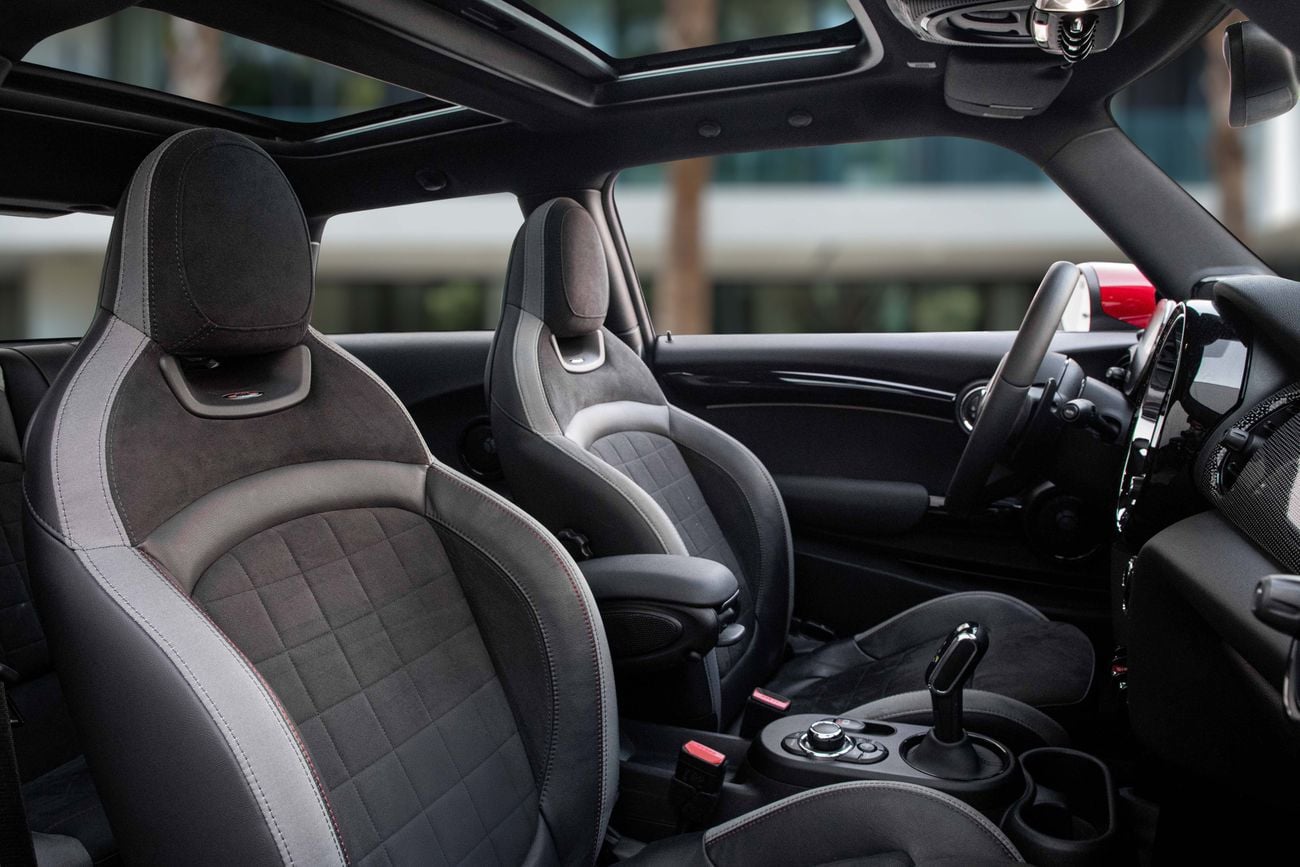 Mini Cooper JCW Cooper JCW | 2,115 P.M | 0% Downpayment | Agency Maintained!