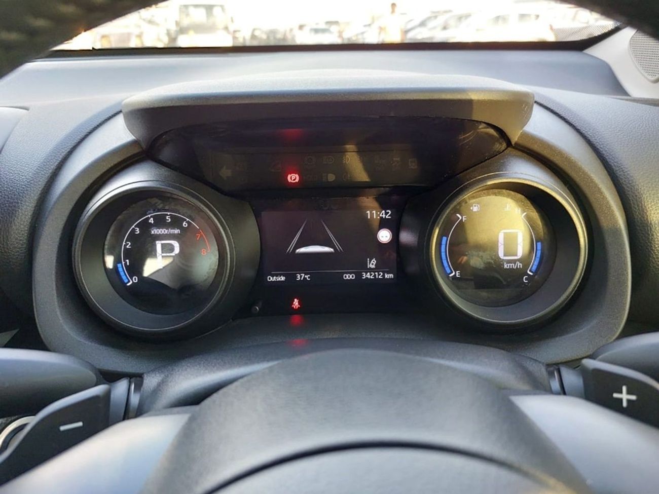 Toyota Yaris Cross TOYOTA YARIS CROSS SUV RHD 2022 MODEL 1.5 L PETROL AUTOMATIC(PM06671)