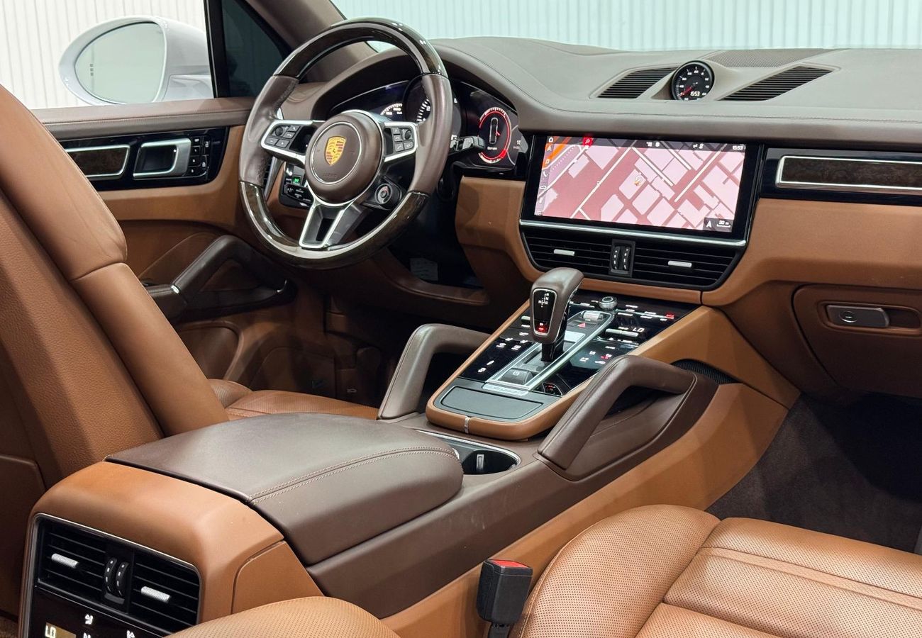 Porsche Cayenne S 2.9L (440 HP) 2019 Porsche Cayenne S, March 2026 Porsche Warranty, Full Porsche Service History, F