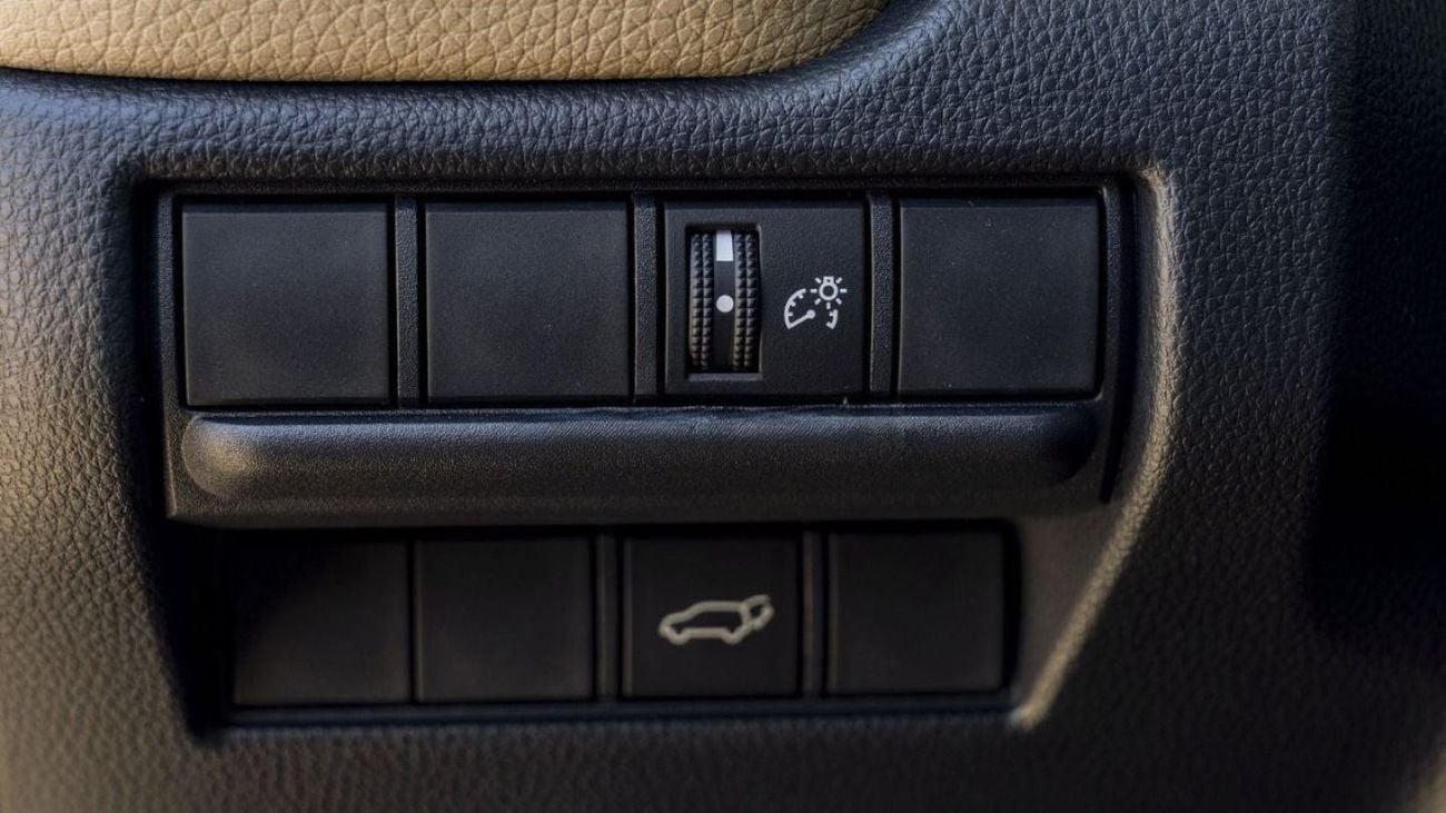 Toyota Prado (LHD) TOYOTA PRADO 250 TXL 2.8D AT MY2025 - WHITE