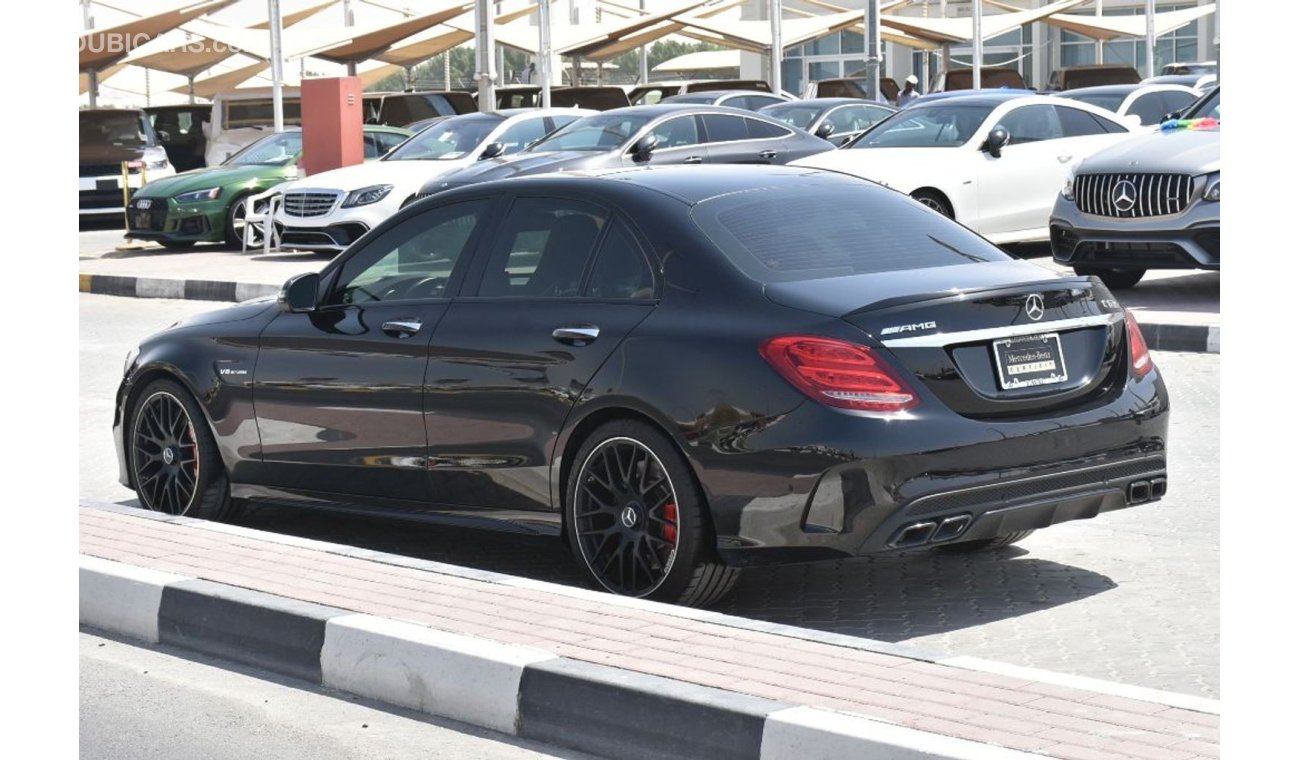 Mercedes-Benz C 63 AMG CARBON FIBER PACKAGE / CLEAN CAR / WITH WARRANTY