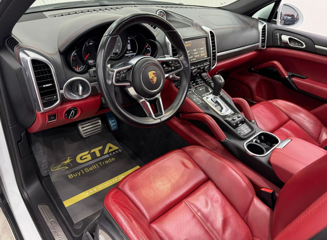 Porsche Cayenne 2015 Porsche Cayenne S, Full Service History, Excellent Condition, GCC