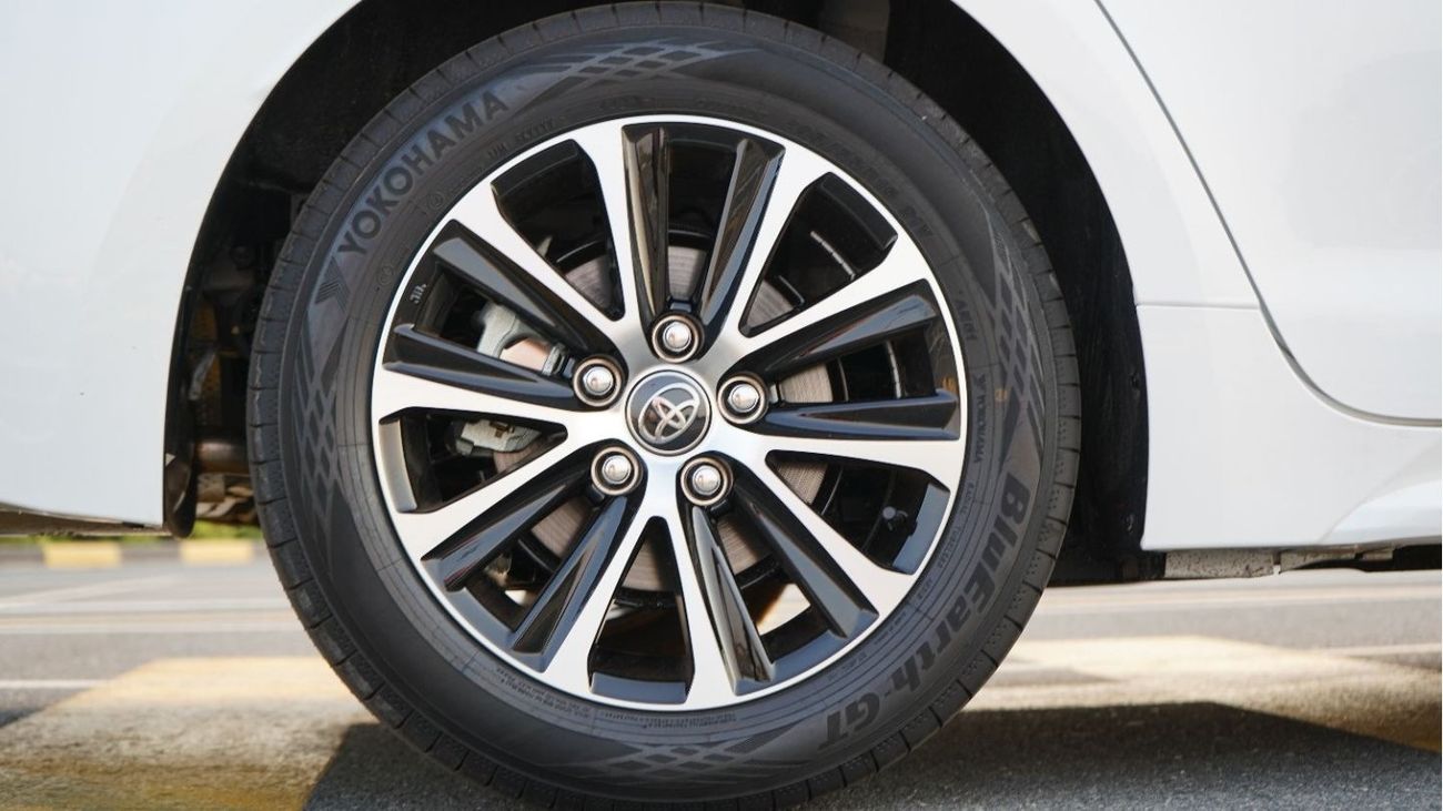 تويوتا كورولا gcc standard