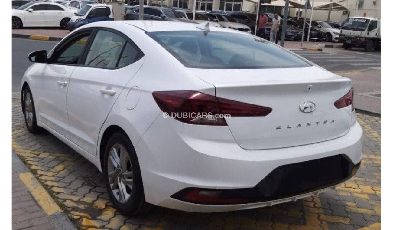 Hyundai Elantra GLS
