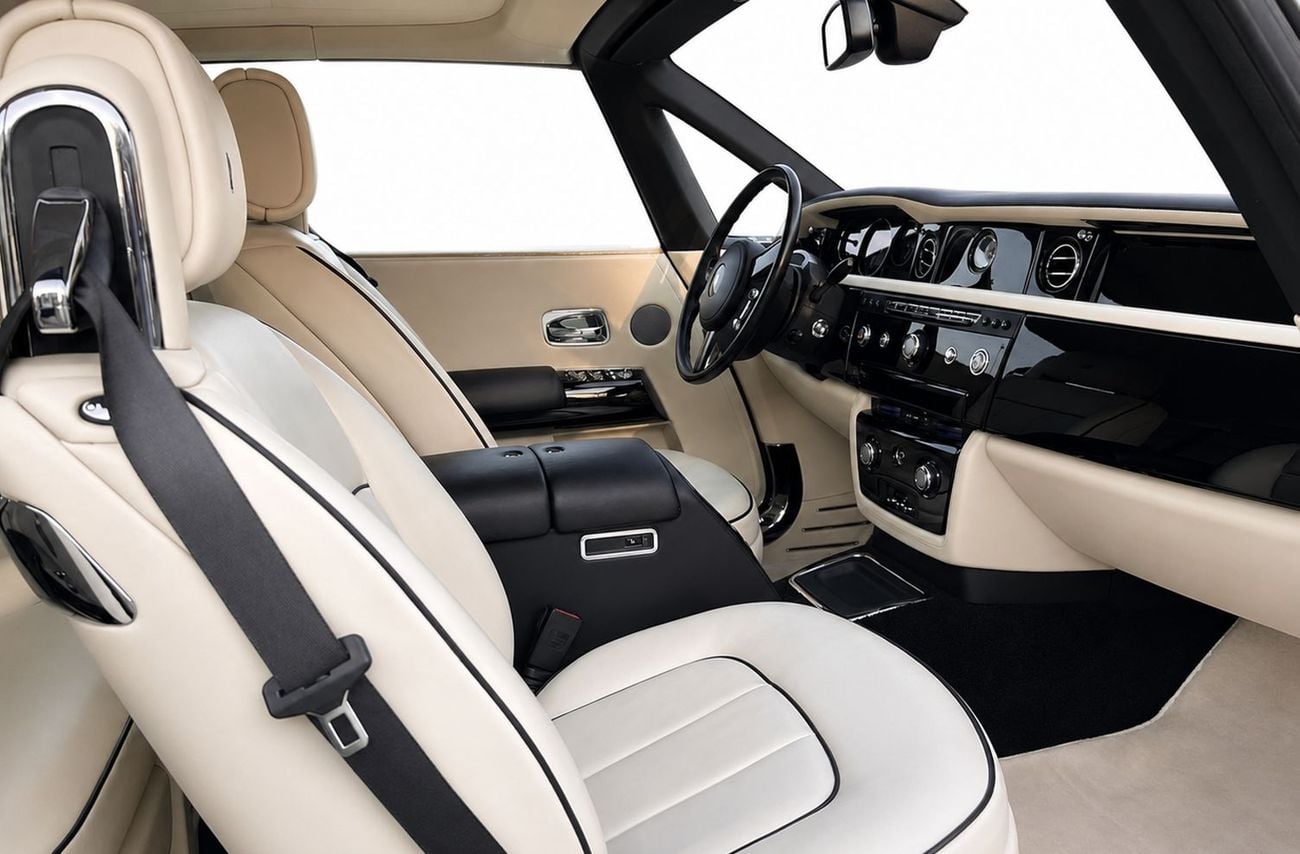Rolls Royce Phantom COUPE DROPHEAD 2013 Phantom Drophead Coupe Series II  | GCC | Series II LED headlamps | Teak wood re