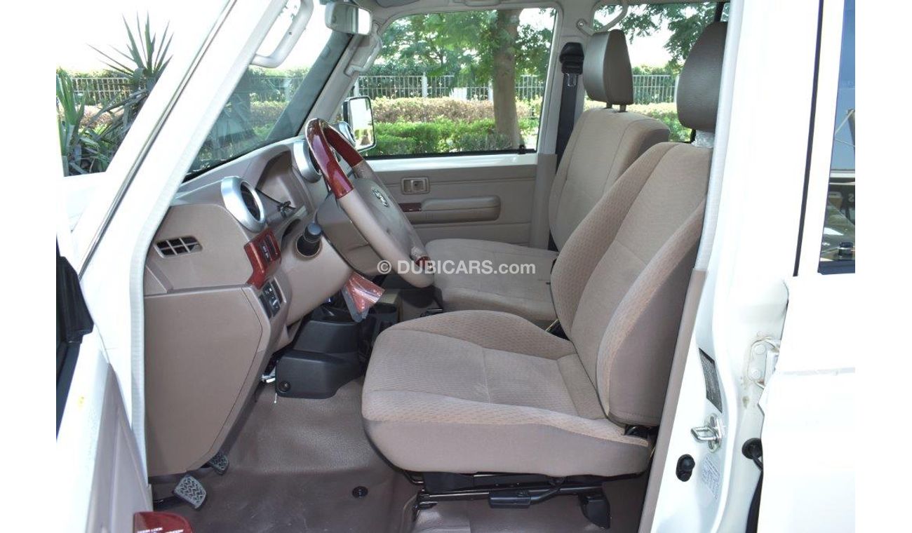 Toyota Land Cruiser Pick Up Double Cab LX Limited V8 4.5L Diesel Manual Transmission