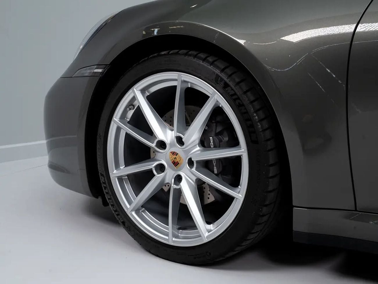 Porsche 911 Al Naboodah WARRANTY till April | Carrera 4