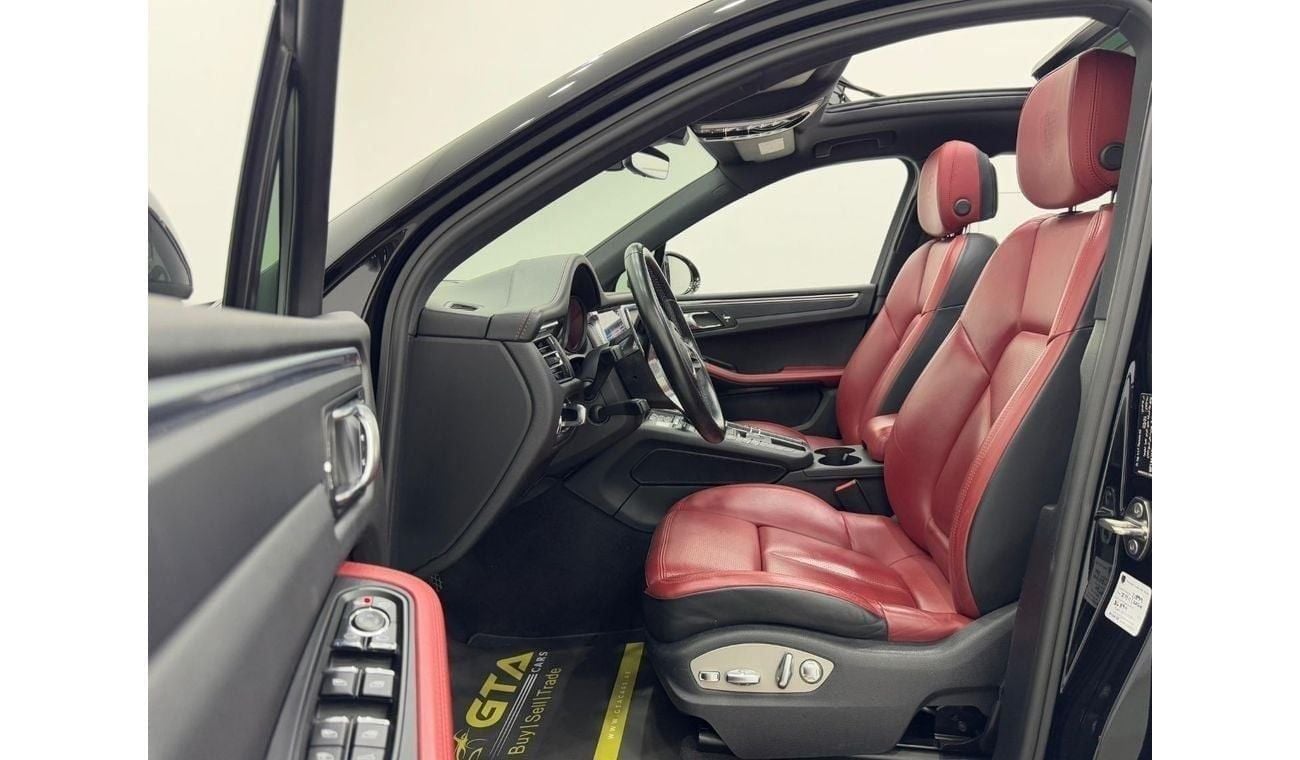 Porsche Macan Std 2.0L (260 HP) 2021 Porsche Macan, June 2026 Porsche Warranty + Service Pack, Sport Chrono Packag