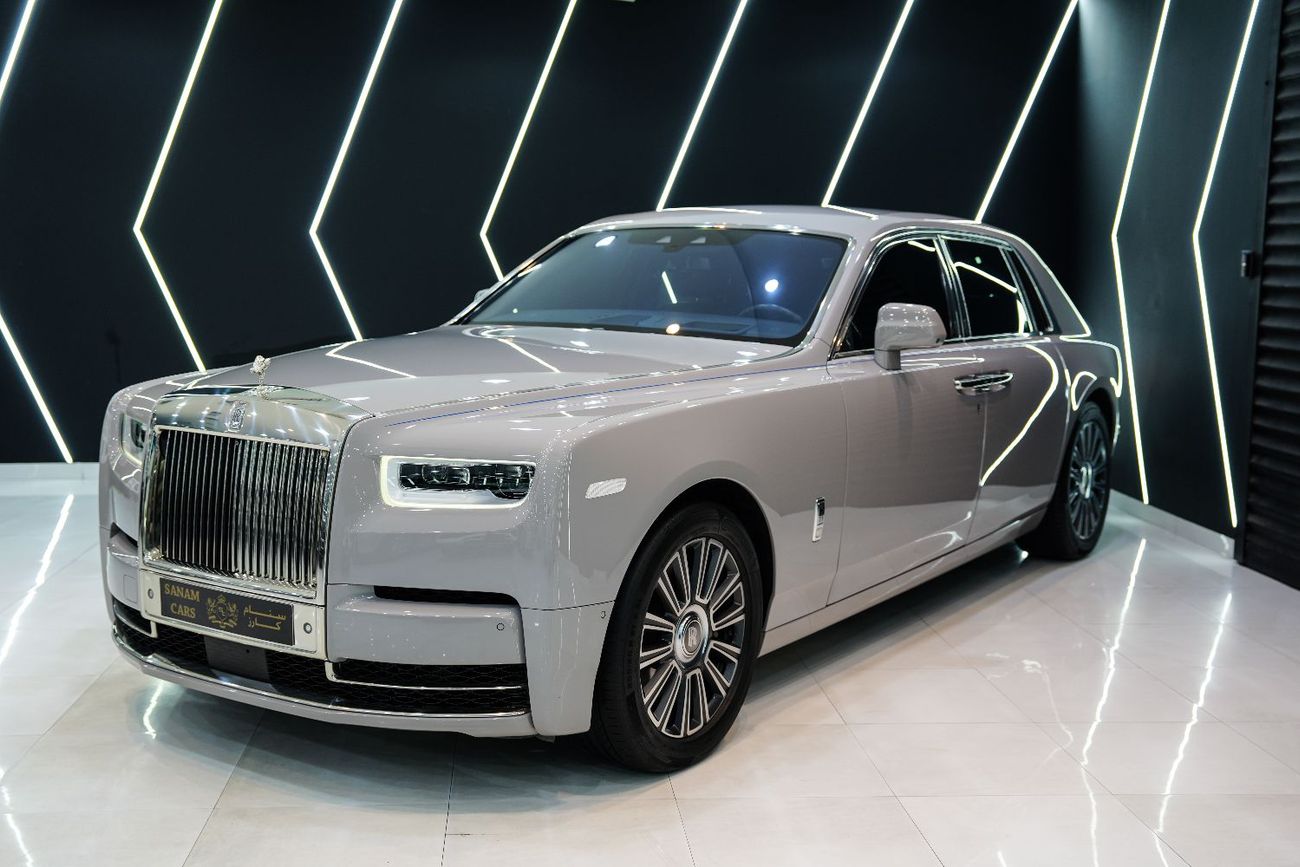 Rolls-Royce Phantom Std 6.8L 2022 Rolls Royce Phantom, Rear-Seat Entertainment, Starlight, Dealer Warranty!!